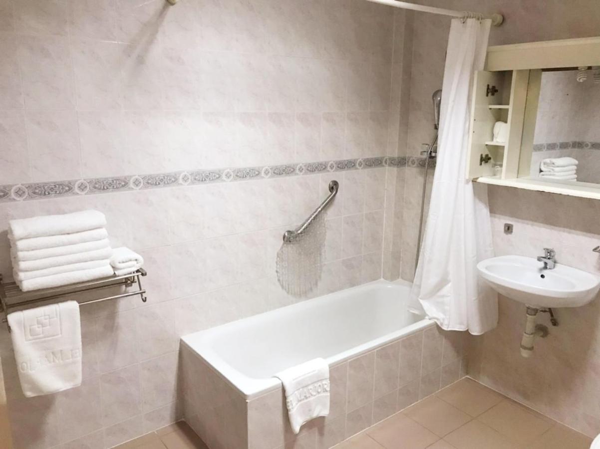 Hotel Marjorie 'Y' Tema Ngoại thất bức ảnh