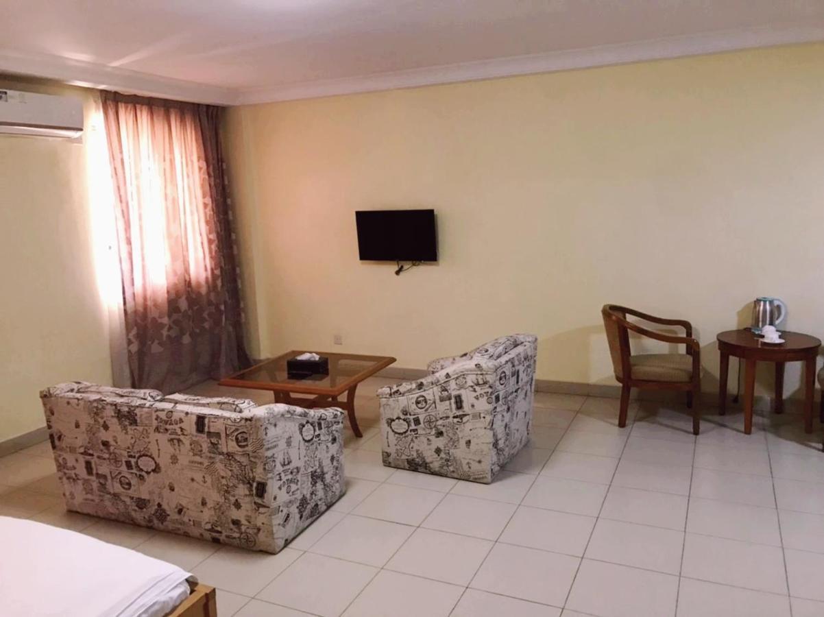 Hotel Marjorie 'Y' Tema Ngoại thất bức ảnh
