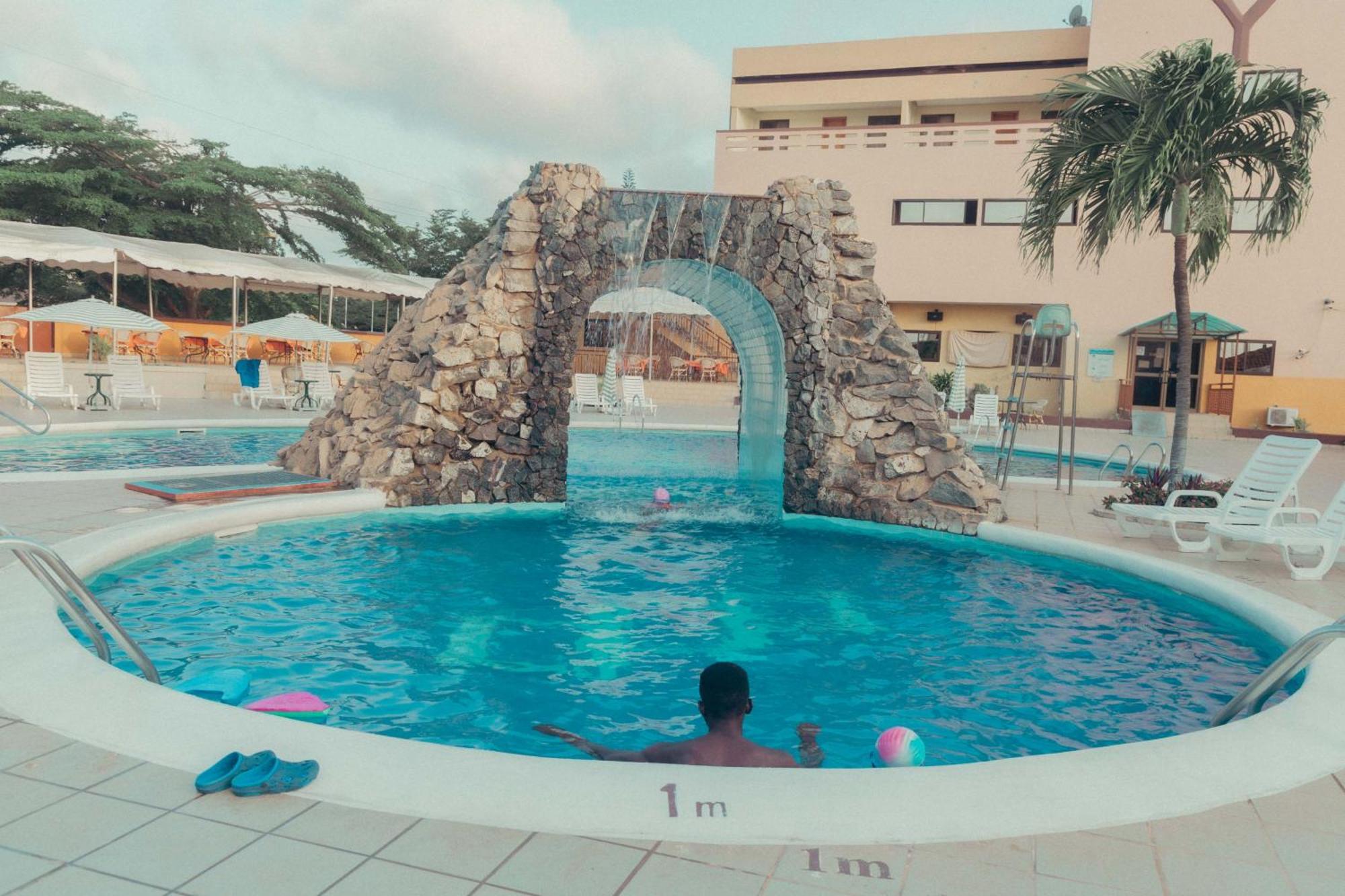 Hotel Marjorie 'Y' Tema Ngoại thất bức ảnh